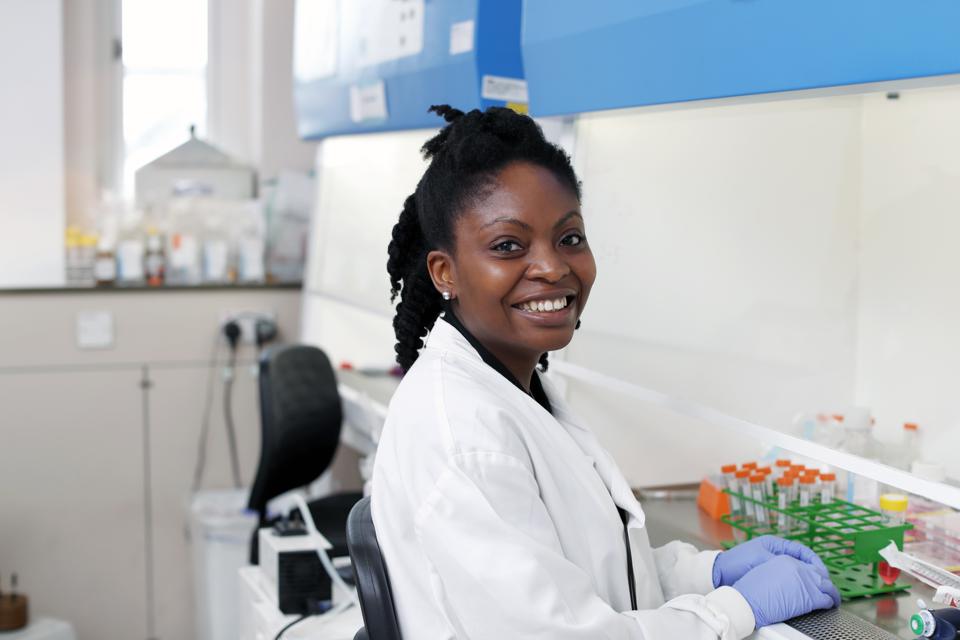 dna test lab scientist - smart dna nigeria